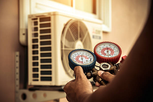 Professional Air Conditioning Service technician working in Glendora, NJ